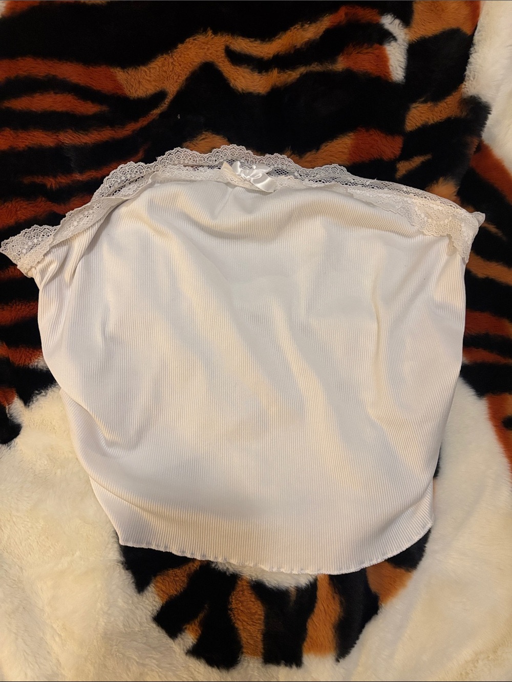 Strapless Lace-Trim Tube Top - white